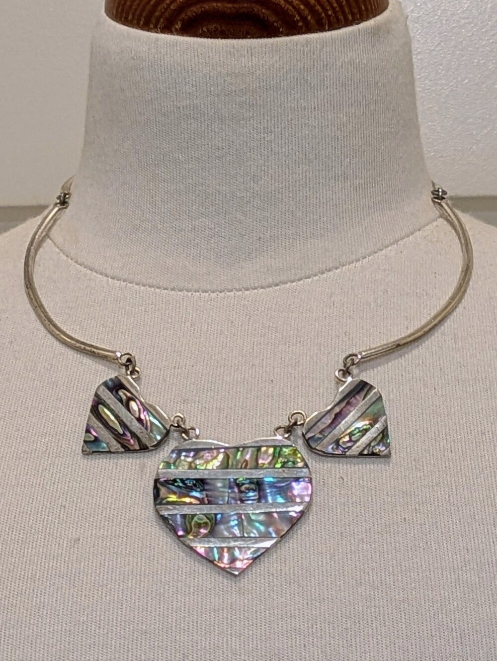 EUC 16" 70s Mexican Vintage Handmade Alpaca Silver Rainbow Abalone Shell Choker